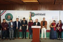Photo of Integrantes del Grupo Parlamentario de Morena respaldan a Gilberto Herrera.