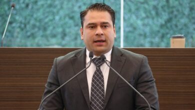 Photo of Dip. Eric Silva celebra la inocencia de los universitarios acusados falsamente de “estafa maestra” en la UAQ.